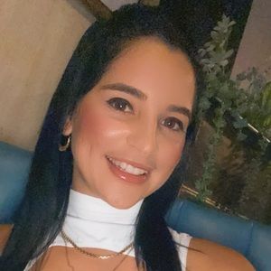 Meet your Posher, Danay